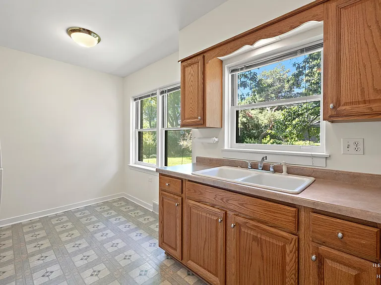814 S Chestnut Ave — Photo 5