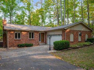 3614 Sleepy Hollow Dr, New Castle, IN 47362