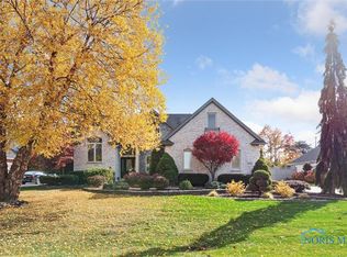 30050 Waterford Dr, Perrysburg, OH