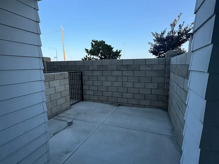 7262 Garfield Ave #102 — Photo 5