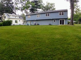 91 Elsmere Ave #LEFT, Delmar, NY 12054