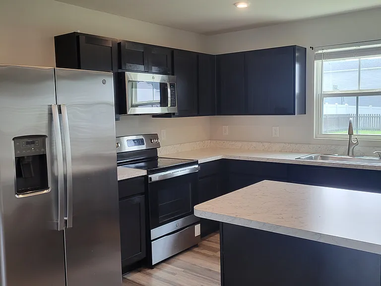 141 Catalpa Ct — Photo 4