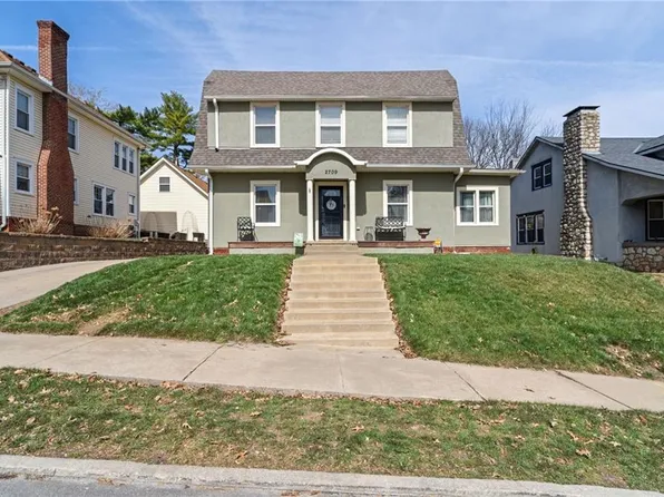 2709 Felix St, Saint Joseph, MO 64501