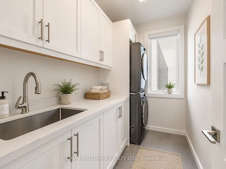 92 Craiglee Dr — Photo 16