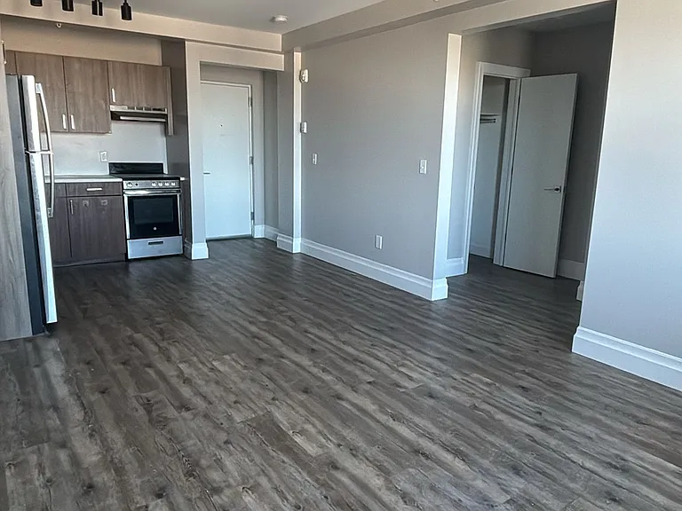 108 N Grove St #2 — Photo 8