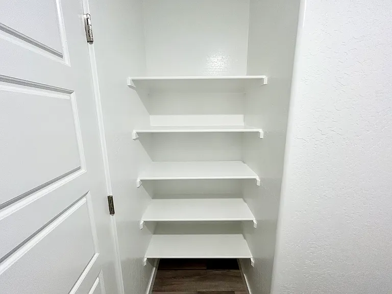4464 Bellaire Ave — Photo 19