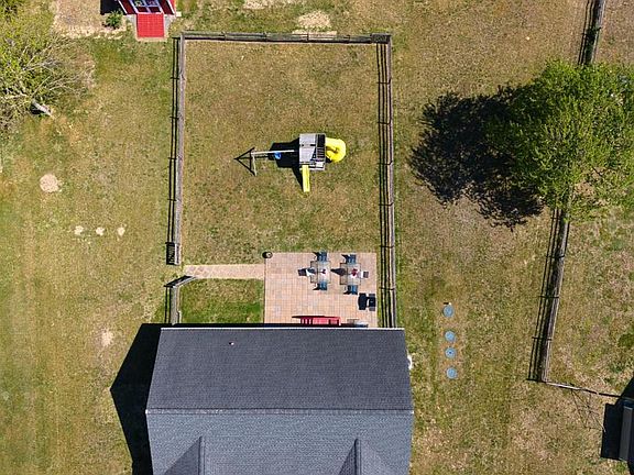 5th image of 23283 Magnolia Hills Rd