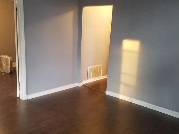 5th image of 1438 S 57th Ct APT 2R