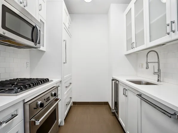 205 West 76th Street 4G image 1 of 22