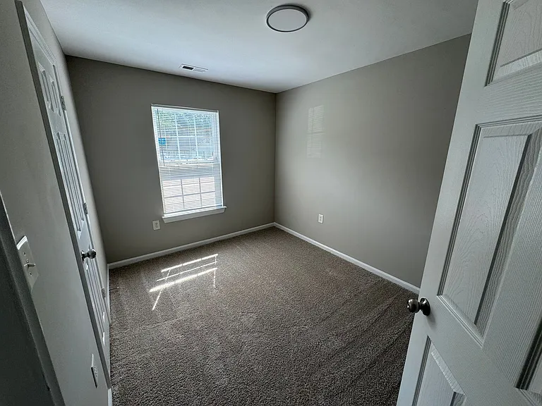 5819 Hamilton Oaks Dr — Photo 5