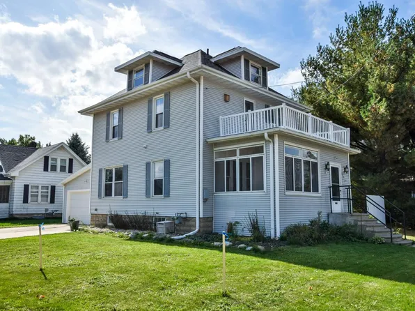 625 East Main Street, Stoughton, WI 53589