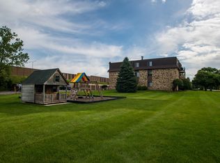 689 County Road D E APT 108, Saint Paul, MN 55127