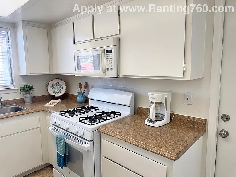 6372 Cahuilla Ave — Photo 7