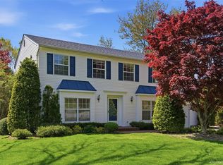 2 Barrett Court, Nesconset, NY 11767