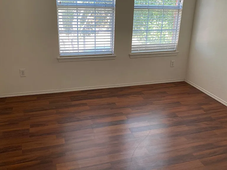12783 Honey Locust Cir — Photo 13