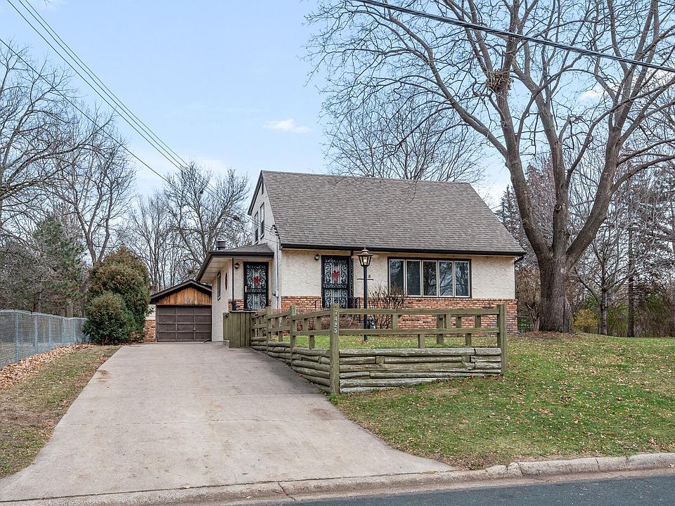 1st image of 7425 Bacon Dr NE