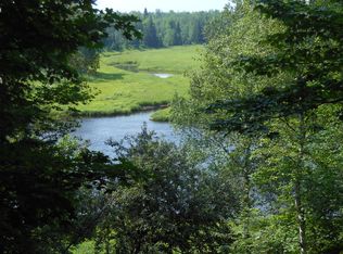 9216 N.5 Road, Gladstone, MI 49837