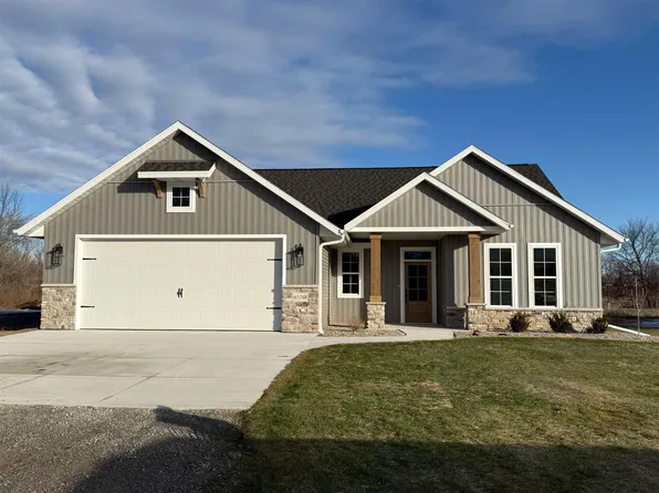 N1786 Red Cardinal Dr, Greenville, WI 54942