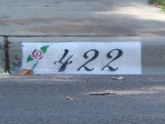 5th image of 422 Bonita St