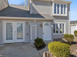 11 Fomalhaut Ave, Turnersville, NJ 08012