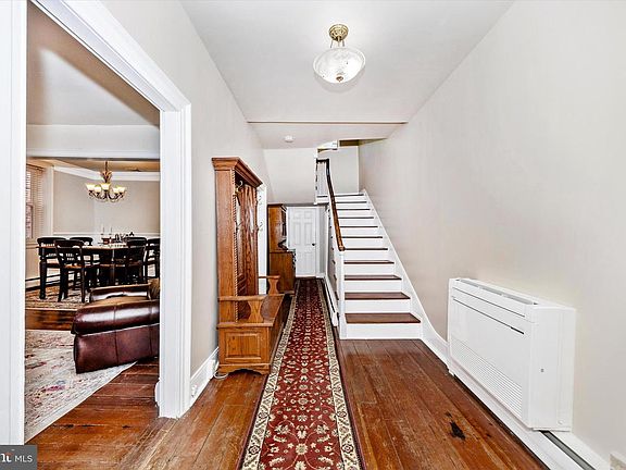 2nd image of 213 W Main St