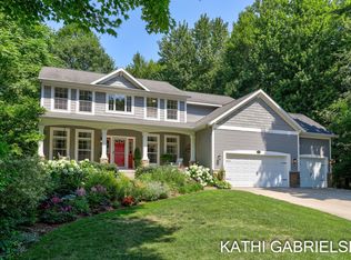 18082 Hammond Bay Dr, Spring Lake, MI 49456