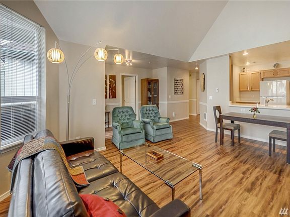 5th image of 23907 67th Pl S APT C106