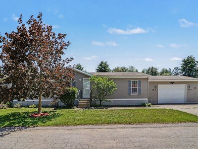 3757 W Woodview Dr, Ludington, MI, 49431