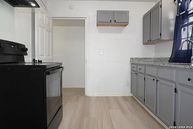230 Goforth Dr — Photo 4