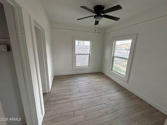 4th image of 207 E Jackson Ave