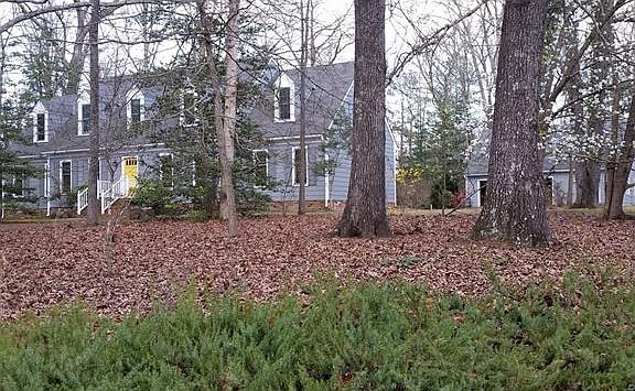 3rd image of 7268 Foxridge Ln