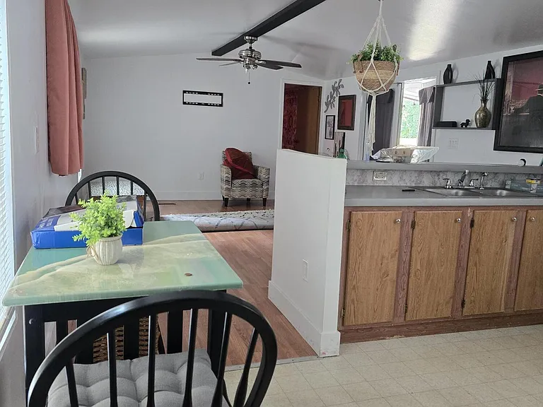 6863 Columbine Dr — Photo 8