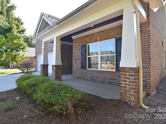 3rd image of 8416 Olde Stonegate Ln