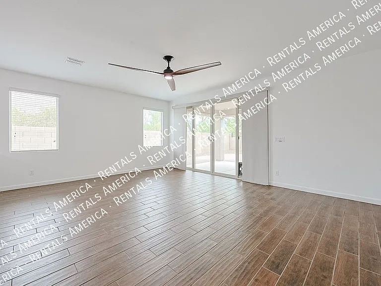 13607 W Briles Rd — Photo 4