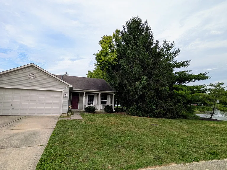 1065 Williamsburg Way — Photo 1