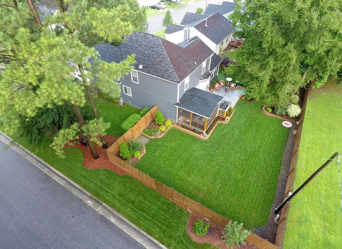 5433 Botany Bay Dr — Photo 2