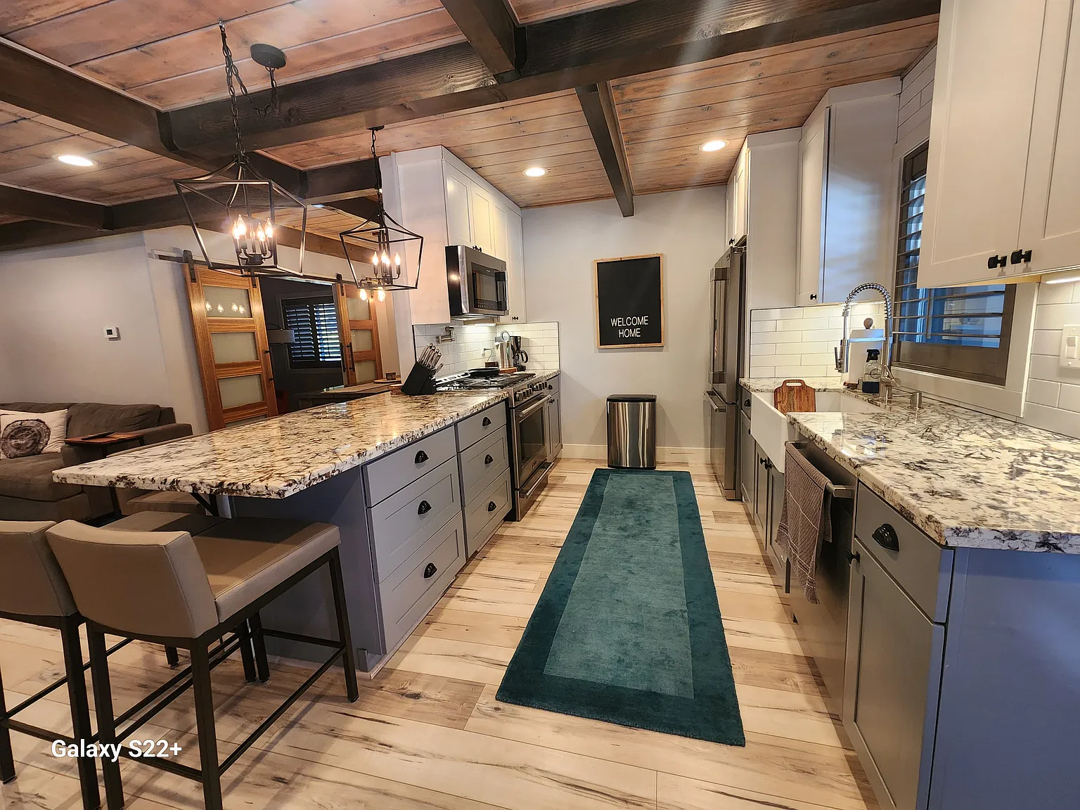 1185 Apache Ave — Photo 3