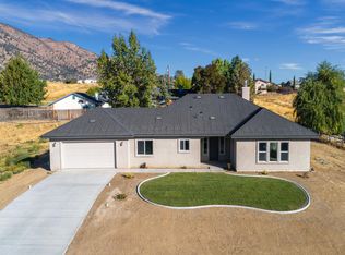 20827 Brentwood Dr, Tehachapi, CA 93561