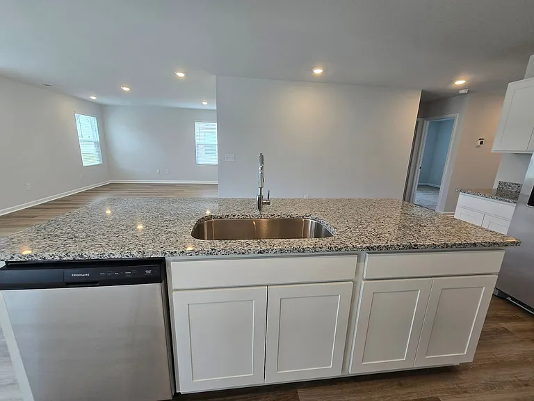 272 Mandolin Ct SW — Photo 22