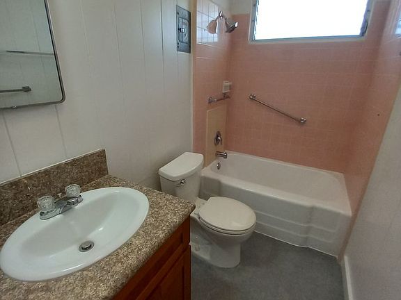 4th image of 3353 Campbell Ave APT 6