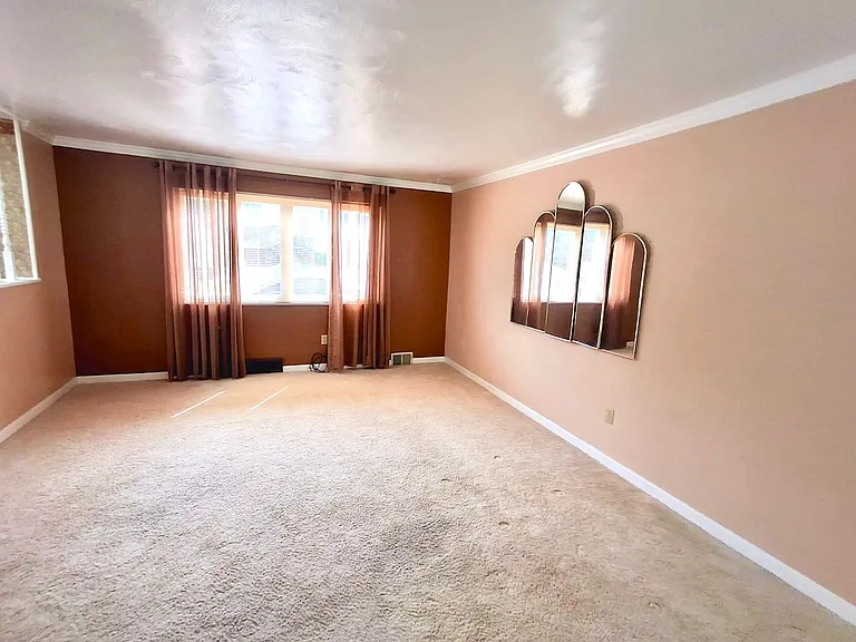 62 Dundalk Dr — Photo 8
