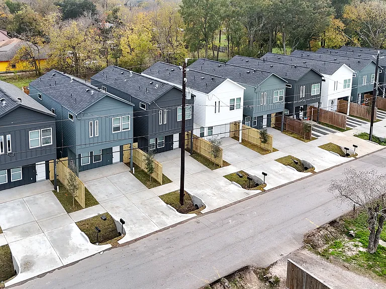 1207 Dewalt St — Photo 30