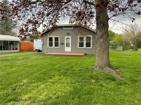 43 Van Campen St, Dansville, NY 14437