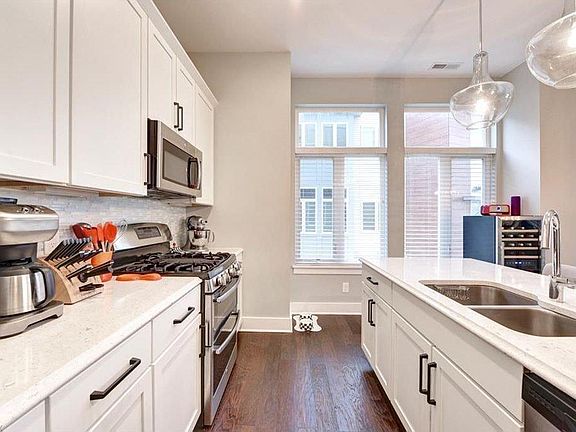 4th image of 1236 W 74th St