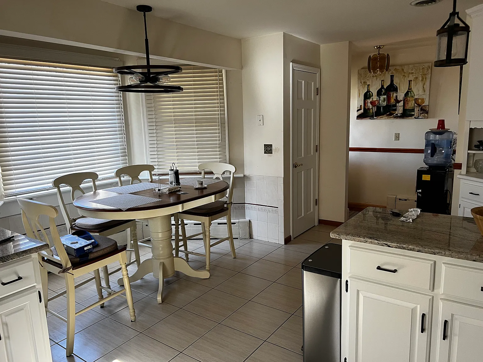 4 bed, $4,000 — Photo 2