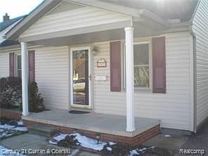 1st image of 24119 N Lehigh St