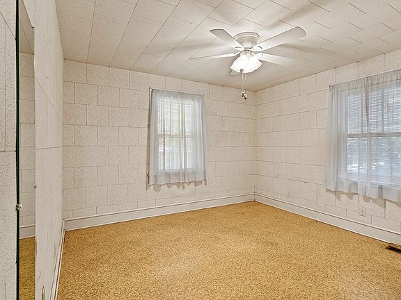 5th image of 113 McDowell St