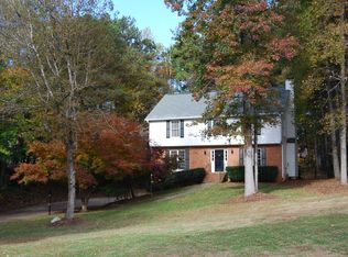 1374 Stonehenge Ct, Cumming, GA 30041