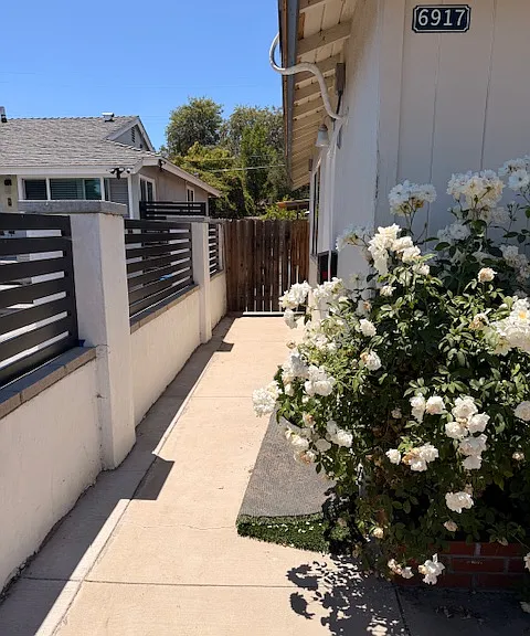 6917 Vanalden Ave — Photo 1