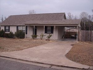 1st image of 603 Valley Dr